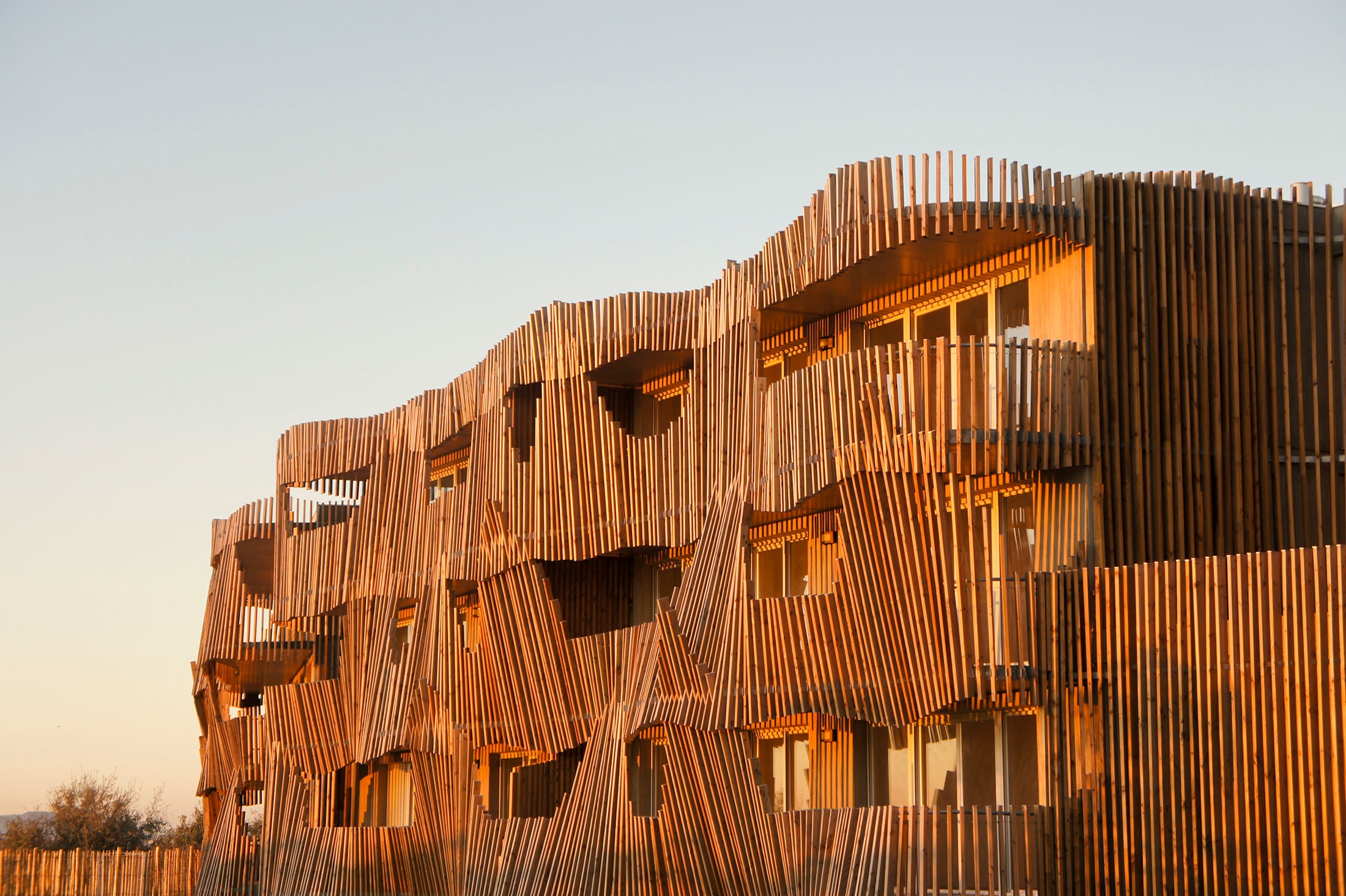 The Art of Drawing Readers In: Your attractive post title goes here The Art of Drawing Readers In: Your attractive post title goes here